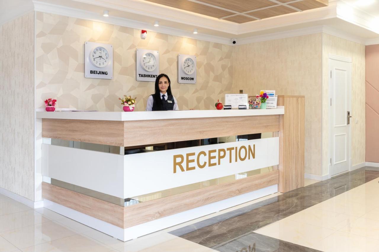 Tantana Hotel Fergana Eksteriør bilde
